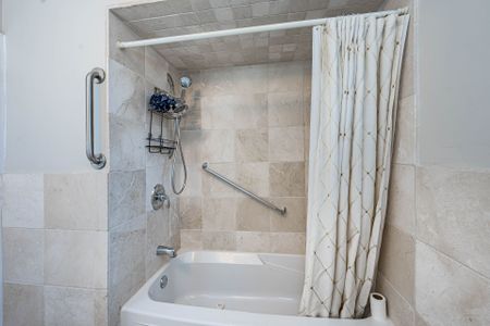 For Lease - 132 Meadowbank Road, Toronto, Ontario - Photo 4