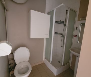 Location Appartement 3 pièces 82m² SABLE SUR SARTHE 72300 - Photo 5