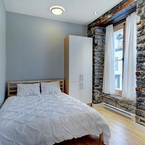 Loft entièrement meublé à louer Vieux-Québec juillet 2026 - Photo 2