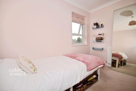 3 bedroom detached house to rent - Photo 5