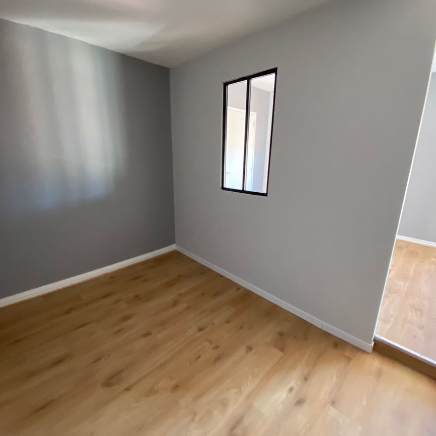 studio meublé avec coin chambre, place de la Victoire - Photo 1