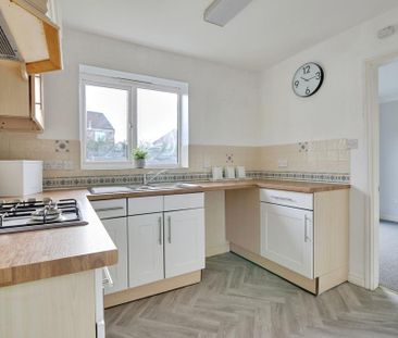 3 bedroom detached house to rent - Photo 4