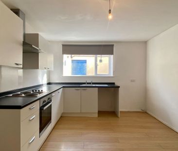 Haydon Road, Taunton - Photo 2