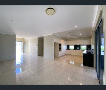 6 Cessnock Close, Mermaid Waters, Qld 4218 - Photo 1