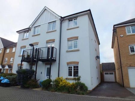 Pascal Crescent, Shinfield, RG2 - Photo 3