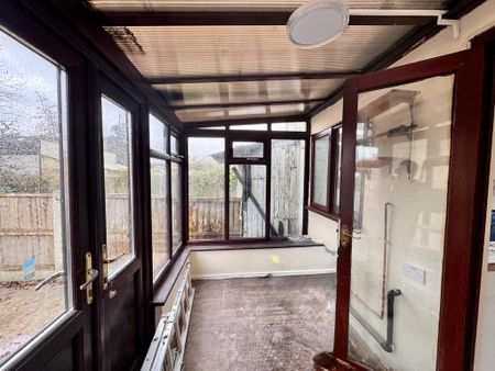 4 bedroom terraced house to rent - Photo 3