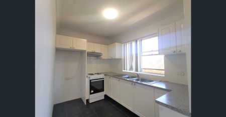 Two bedroom unit with Lock Up Garage - Photo 4