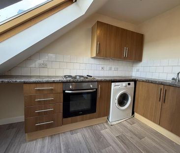 2 bedroom flat to rent - Photo 3