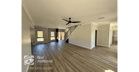 Stylish, Spacious & Finished to a High Standard - Photo 2