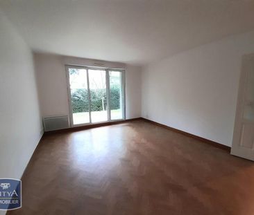 Location Appartement 2 pièces 52m² LE PLESSIS ROBINSON 92350 - Photo 2