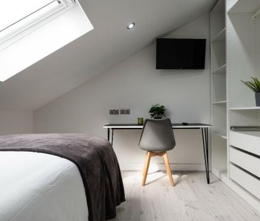 6 bedroom house to rent - Photo 1