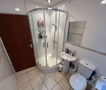 Haden Hill Road, Halesowen, West Midlands, B63 - Photo 2