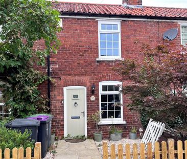 3 bedroom terraced house to rent - Photo 2