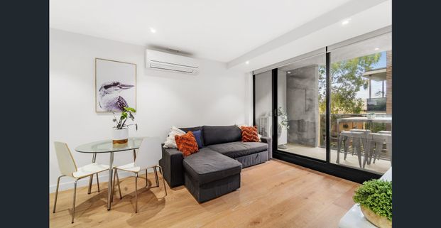 Fresh, Modern & Stylish! - Photo 1