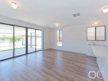 Open the Door to Effortless Family Living - Photo 3