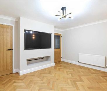 3 bedroom property to rent - Photo 1