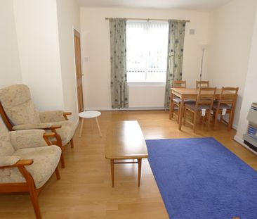 Property to let in St Andrews - Photo 3