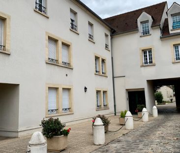 Location Appartement 4 pièces 73m² - Photo 2