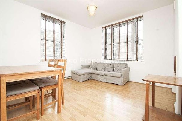 Cambridge Court, Cambridge Heath Road, London, E2 - Photo 1