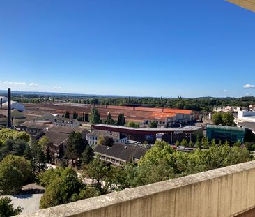 Location Appartement 4 pièces 72m² - Photo 3