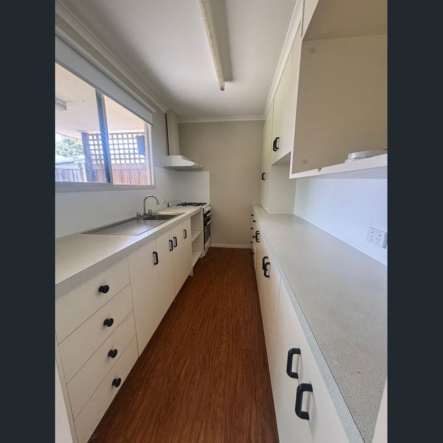 Neat home, close to everything. - Photo 1