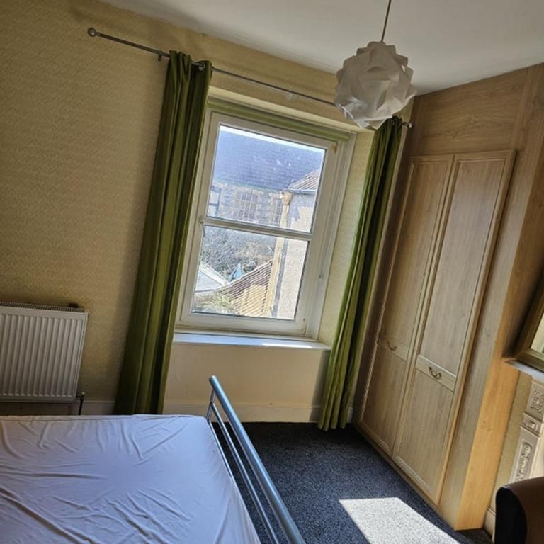 4 bedroom house to rent - Photo 1