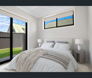 LOW MAINTENANCE LIFESTYLE - NEW BUILD!! - Photo 3