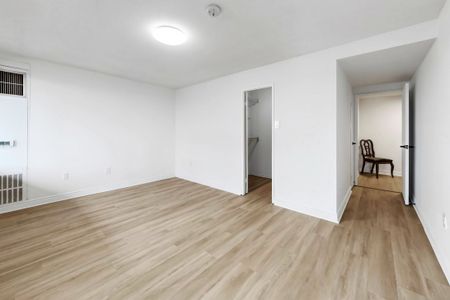 For Lease - 720 Spadina Avenue Unit# 1510, Toronto, Ontario - Photo 2
