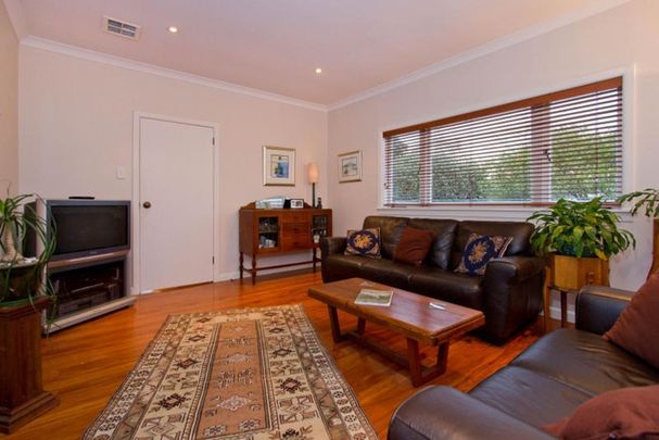 Stunning Character Home Large Private Section – One Tree Hill - Photo 1