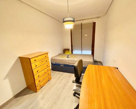 THREE-BEDROOM APARTMENT – SAN PEDRO DEL PINATAR - Photo 4