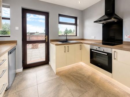4 Milebush Cottages, Carrickfergus, BT38 7QH - Photo 4
