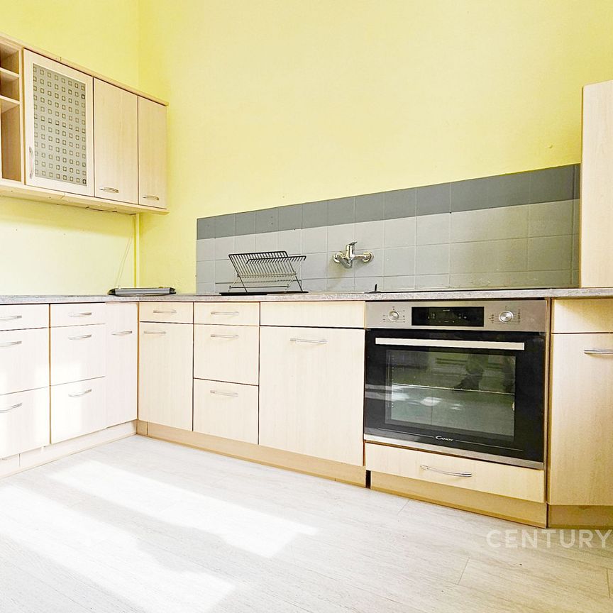 Pronájem bytu 2+1 62 m² - Photo 1