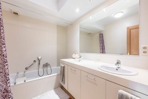 Appartement te huur - Photo 1