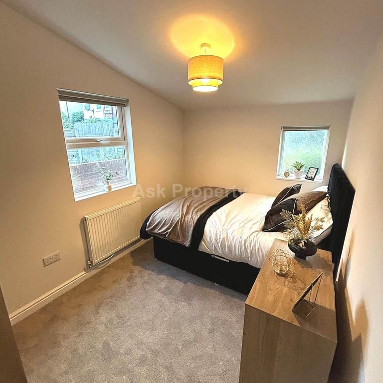 1 bedroom semi-detached house to rent - Photo 1