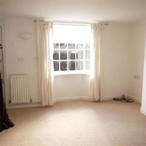 Cherry Street, Stratford-upon-avon, CV37 - Photo 1