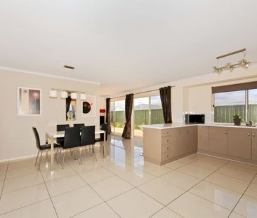 Spacious 4 Bedroom Home in Quiet Location - Photo 6