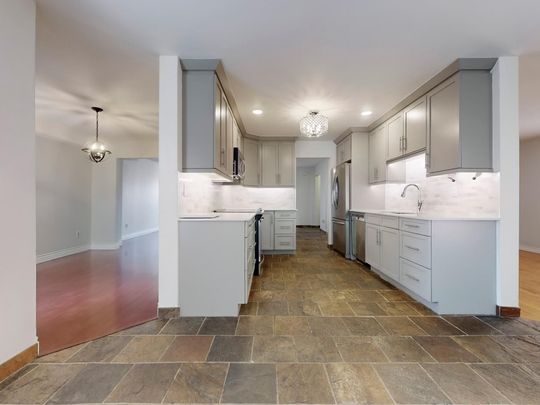 For Lease - 3400 Drummond Road, Mississauga, Ontario - Photo 1