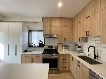 For Lease - 189 Churchill Avenue Unit# Unit B, Toronto, Ontario - Photo 2
