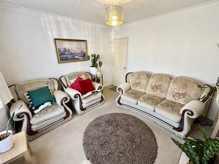 2 bedroom semi-detached house to rent - Photo 2