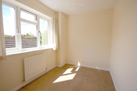 3 bedroom maisonette to rent - Photo 5