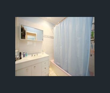 PERFECTLY POSITIONED - Photo 3