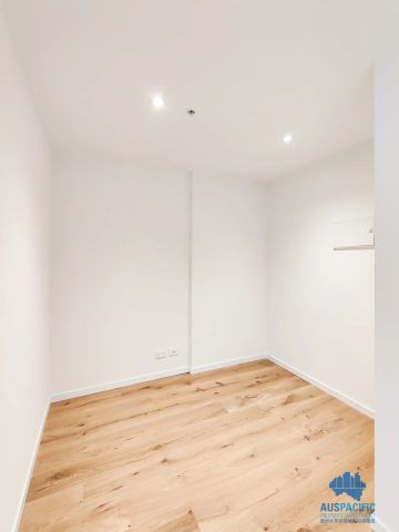 605/8 Hallenstein Street, Footscray VIC 3011 - Photo 3