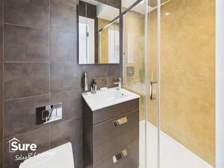 5 bedroom semi-detached house to rent - Photo 2