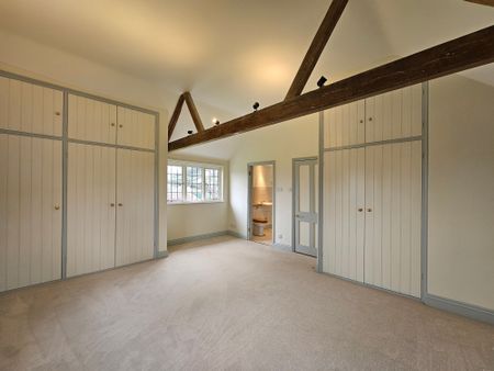 Maresfield - Photo 3