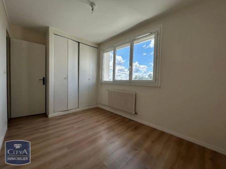 Appartement à louer 5 pièces 78.95m² - Photo 3
