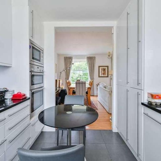 Barrow Hill Estate, St John's Wood, NW8 - Photo 1