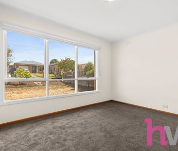 Refreshed 3-Bedroom Home in Prime Location! - Photo 4