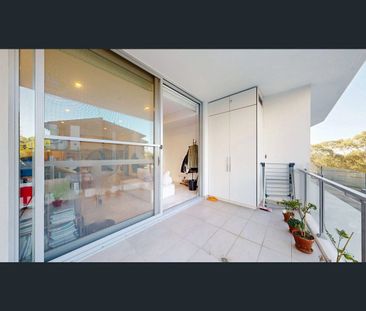 Modern Apartment in a Convenient Riverside Location! - Photo 5