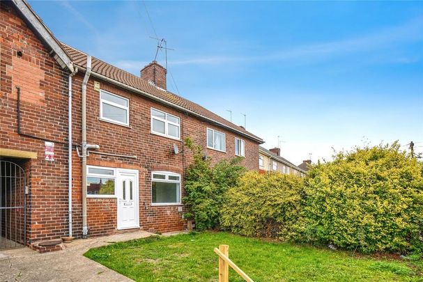 3 bedroom semi-detached house to rent - Photo 1