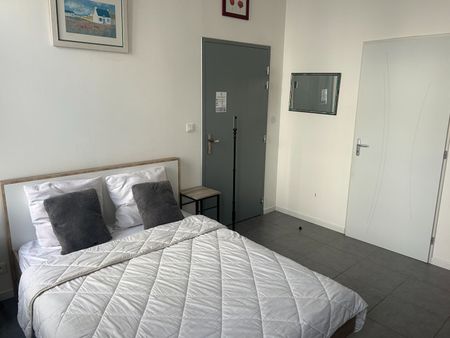 Location appartement 1 pièce, 22.35m², Rochefort - Photo 3